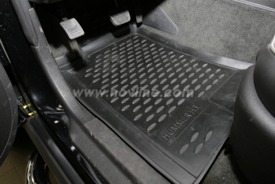 Foto van Floor mats hummer h3 2005->, 4 pcs. hummer hummer h3 via winparts
