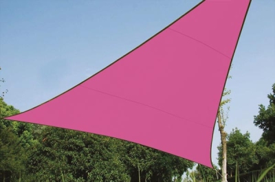 Foto van Zonnezeil - driehoek 5 x 5 x 5 m kleur: fuchsia universeel via winparts