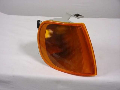Voorknipperlicht rechts tot 9/'99 oranje inclusief lamphouder volkswagen polo (6n1)  winparts