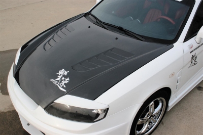 Chargespeed motorkap hyundai coupe gk 2002- + luchtinlaten (frp) hyundai coupe (gk)  winparts