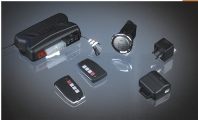 Universele 1-weg auto alarm met start/stop knop en 2 afstandsbedieningen universeel  winparts